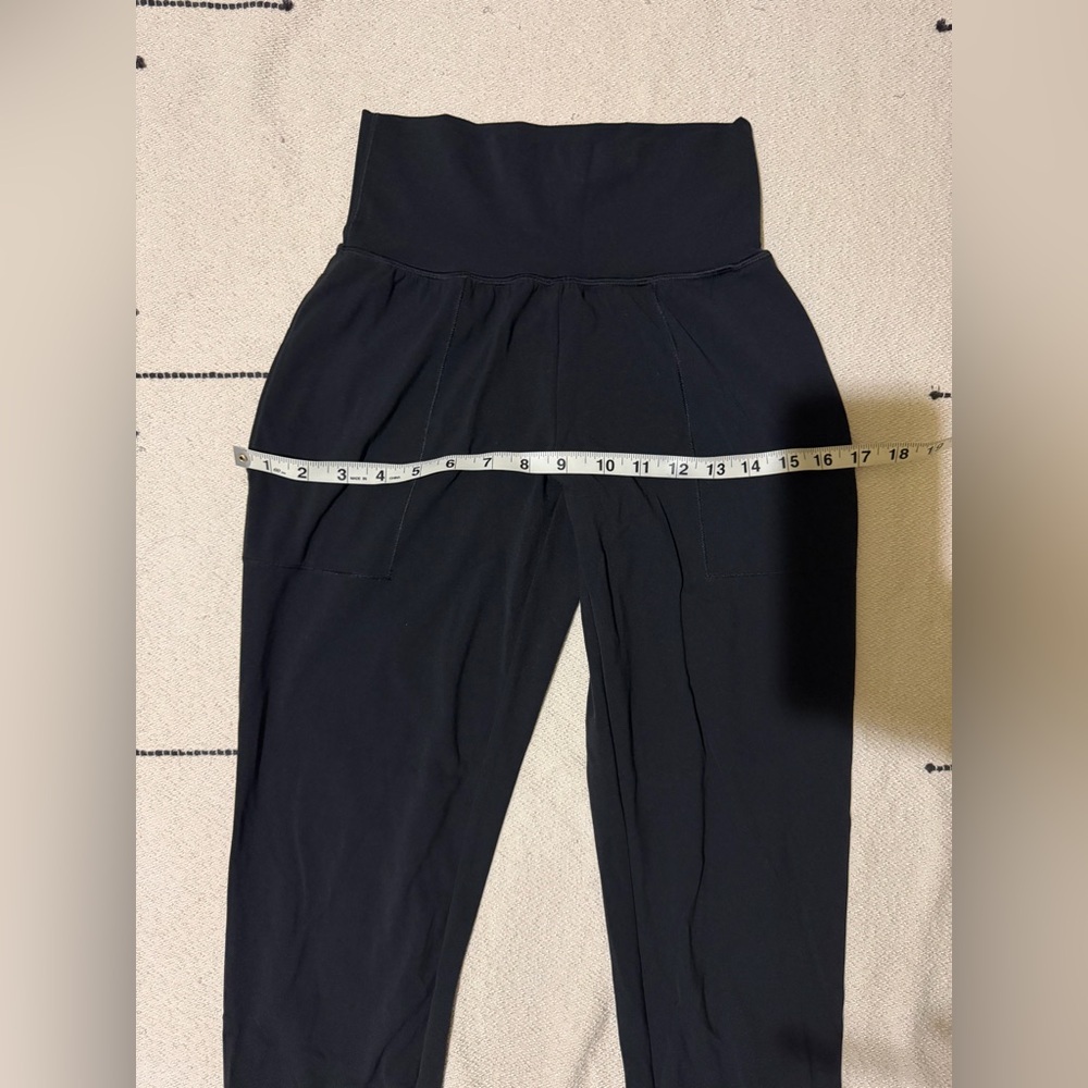Athleta Salutation Jogger - Picture 2 of 8